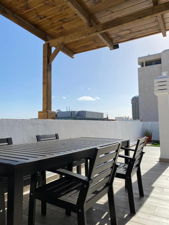 Holiday Home & Rooftop Lounge Лас-Пальмас-де-Гран-Канария Экстерьер фото