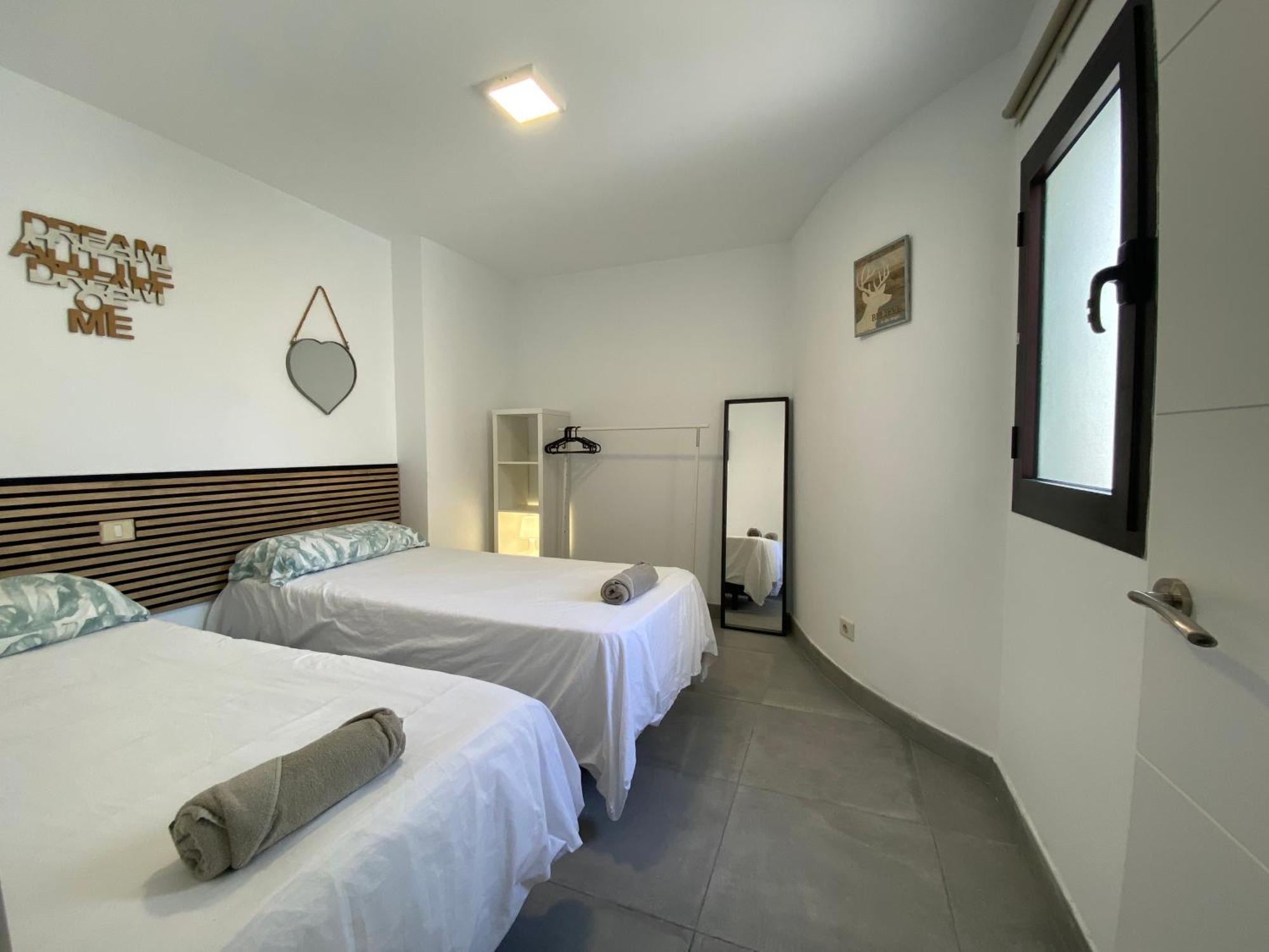 Holiday Home & Rooftop Lounge Лас-Пальмас-де-Гран-Канария Экстерьер фото